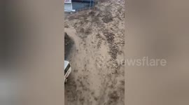 Heavy rainfall led to flood-like conditions in Jammu Kashmir,20 houses have been destroyed, Dozens of vehicles