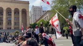 Georgia: Protesters Block Rustaveli Avenue Over Detentions at Previous Protest