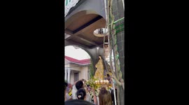 Toddler asks for help reaching Virgin Mary statue's veil at Easter show