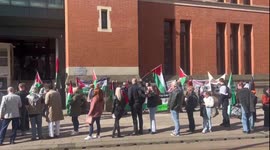 UK: Locals queued at Manchester Crown Court to support two activists