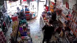 Türkiye: MOMENT - Earthquake of magnitude 6.2 jolts Istanbul, causing widespread panic