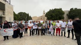 Demonstration in Bethlehem demands international probe into killing of Palestinian medical workers