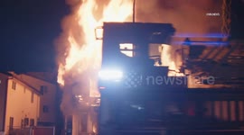 US, Los Angeles: Historic South Central Two Story Home Engulfed In Flames