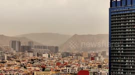 Iraq: DRONE - Sandstorm disrupts daily life in Iraq’s Duhok