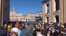 People Flock to St. Peter’s Square for Pope Francis’s Funeral 3