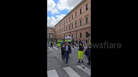 Thousands Line Up for Final Farewell to Pope Francis 2