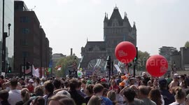 UK: 2025 London Marathon draws thousands, protesters highlight Gaza crisis
