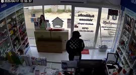 Kind pharmacist gives free medicine to struggling father of toddler with a fever