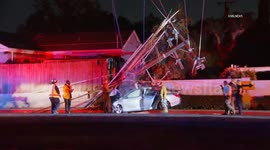 US, Los Angeles: San Dimas Solo Vehicle Crashes Into Power Pole and Knocks Out Power