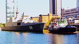 Singaporean warship towed into Canary Wharf ahead of Navy exhibition