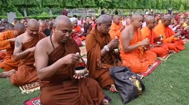 World's biggest gathering of monks using 'singing bowls' takes place in India