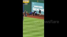 US: Baseball Fan Falls From Stands During Game at PNC Park in Pittsburgh
