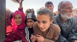 Displaced Palestinians in Gaza line up for food amid worsening hunger crisis