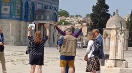 Israel: Hundreds of illegal Israeli settlers storm Al-Aqsa Mosque