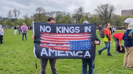 US: Thousands march in Chicago to mark May Day