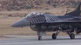 Cyprus: SOLOTURK jet stuns crowds with dazzling aerial display at TEKNOFEST TRNC 2025