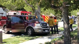 US, Los Angeles: Stevenson Ranch Truck Crashes Into Tree With Entrapment