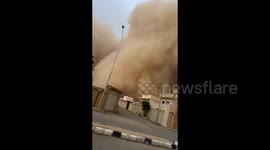 Saudi Arabia: Massive Dust Storm Engulfs Rass, Qassim Province