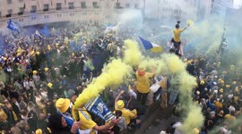 Hundreds of thousands of fans turn out to watch  Leeds United Victory Parade in Leeds City Centre