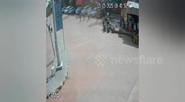 CCTV captured; Driverless Car Rams Into Tourists At Taj Mahal Parking, 6 Injured in Agra, Uttarpradesh