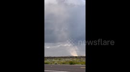 US: Possible Gustnado Spotted in Penwell, West Texas