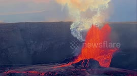 US: Lava Fountains From Kīlauea Eruption Reach 500 Feet