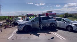 Spain: Five Injured In N340 Vila Real Crash As Firefighters Dismantle Vehicles To Rescue Trapped Passenger