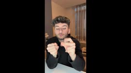 Man Recreates Classical Music By Snapping His Fingers