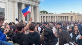 Vatican City: Black smoke signals no pope elected in 1st round of Vatican conclave