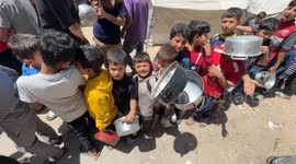 Turkish Red Crescent distributes food in Gaza amid worsening hunger crisis