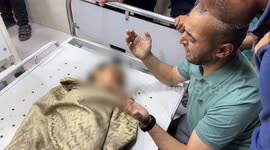 Israeli airstrike targets central Gaza, causing casualties including children (2)