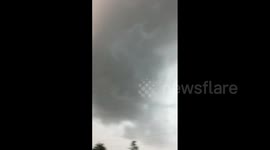 US: Ominous Shelf Cloud Looms Over Central Tennessee as Thunderstorms Roll Through