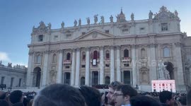 Vatican: Newly Elected Pope Leo XIV Makes First Appearance After Conclave