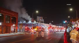 US, Los Angeles: Fairfax Commercial Fire