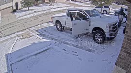 Texan Woman Unexpectedly Falls on Ice