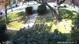 Lady Claims She Tried Avoiding an Oncoming Car