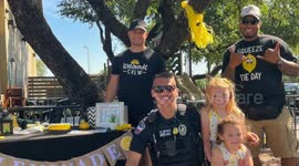Texas Police Cheer On Young Entrepreneurs for Lemonade Day