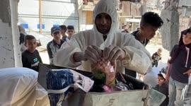 Gaza residents turn to grinding grains and legumes as food shortages worsen