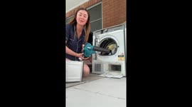 Girl tries cleaning dryer with vacuum cleaner and ends up losing a chunk of hair