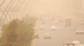 Iraq: Sandstorm sweeps Iraq's Erbil, disrupts daily life