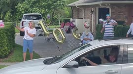 US: Police Parade Honors 106-Year-Old Woman on Her Birthday