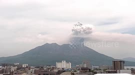 Japan: Sakurajima Volcano Eruption Sends Ash 3000 Meters Into The Sky