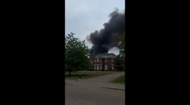 UK: Massive Fire Destroys Hangar at Bicester Heritage in Oxfordshire