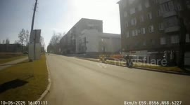 Biker crashes into car while fleeing police as Lada driver blocks escape route