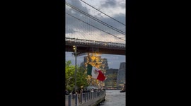 Brooklyn bridge boat accident