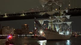 US: Witnesses recount ship collision with Brooklyn Bridge in New York