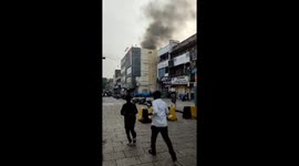 Fire engulfs townhouses killing at least 17 in India
