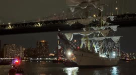 US: Witnesses recount ship collision with Brooklyn Bridge in New York