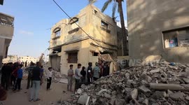 Israeli troops target homes in Khan Younis, killing at least 30