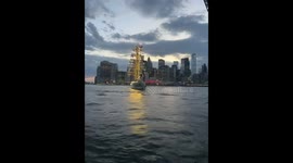 Mexican Navy ship loses power and crashes into Brooklyn Bridge in New York, USA